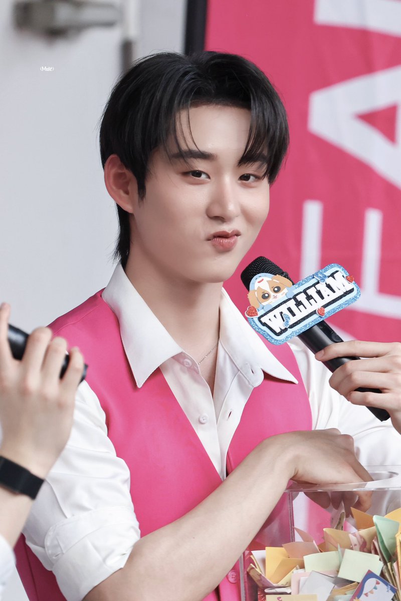 𝑀𝑈𝑆𝐸 tweet media