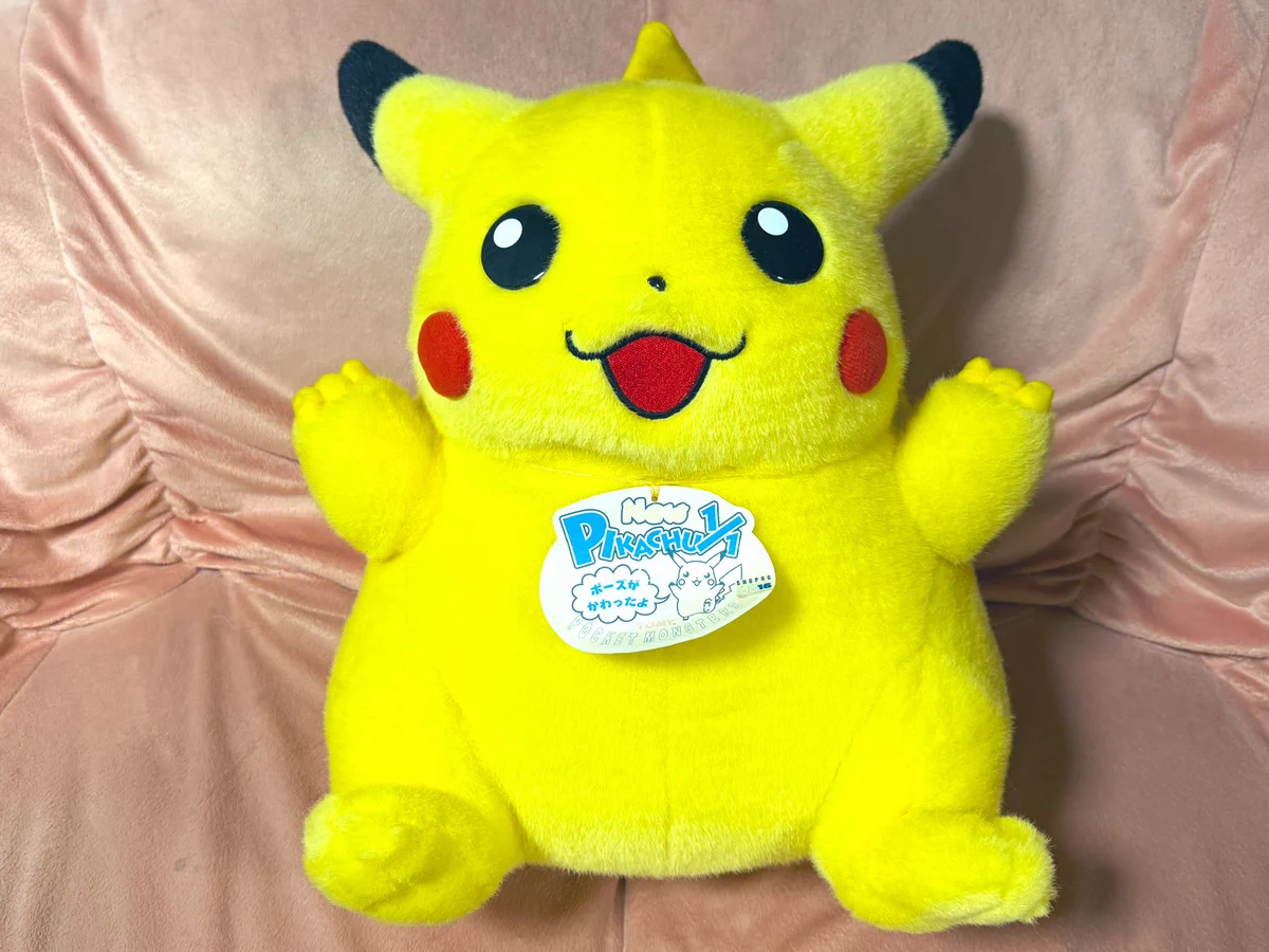 ポケモン30周年、懐かしの等身大ピカチュウが明日店頭販売開始