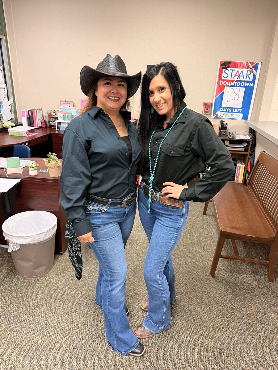 Mrs.Oceguera tweet media