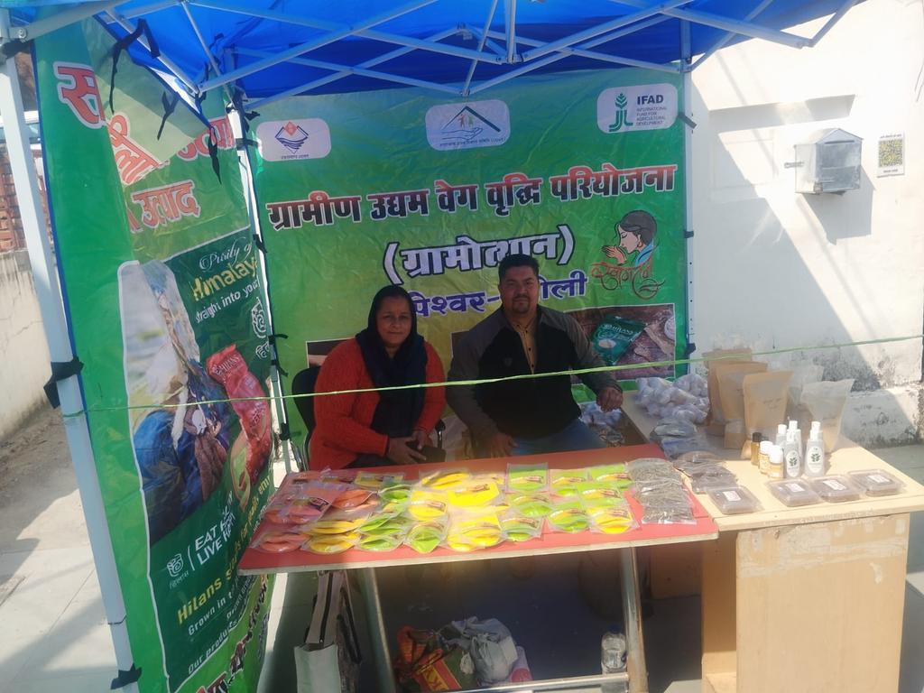 REAPChamoli's tweet photo. जिला परियोजना प्रबंधक, REAP द्वारा  माननीय Anil Nautiyal (कर्णप्रयाग विधायक) से शिष्टाचार भेंट की गई। इस अवसर पर REAP परियोजना के अंतर्गत संचालित विभिन्न आजीविका गतिविधियों एवं महिला स्वयं सहायता समूहों के सशक्तिकरण संबंधी कार्यों पर विस्तृत चर्चा की गई।
@cdo_chamoli 
@ChamoliDm https://t.co/oJyUyQMo7Q