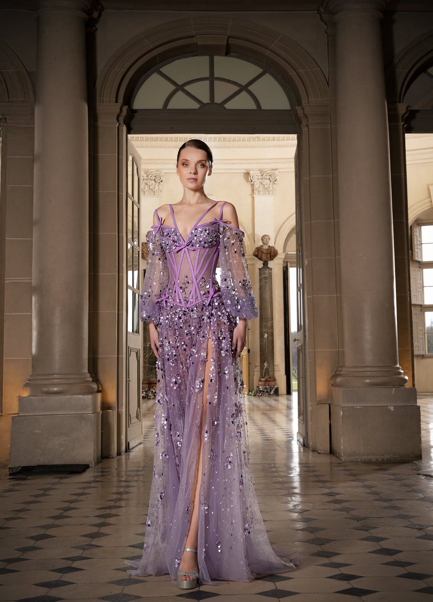 ZiadNakadWorld's tweet photo. Each look in MAJESTY is conceived as a statement; deliberate, sculptural, and unapologetically regal. https://t.co/iOulnT69P1