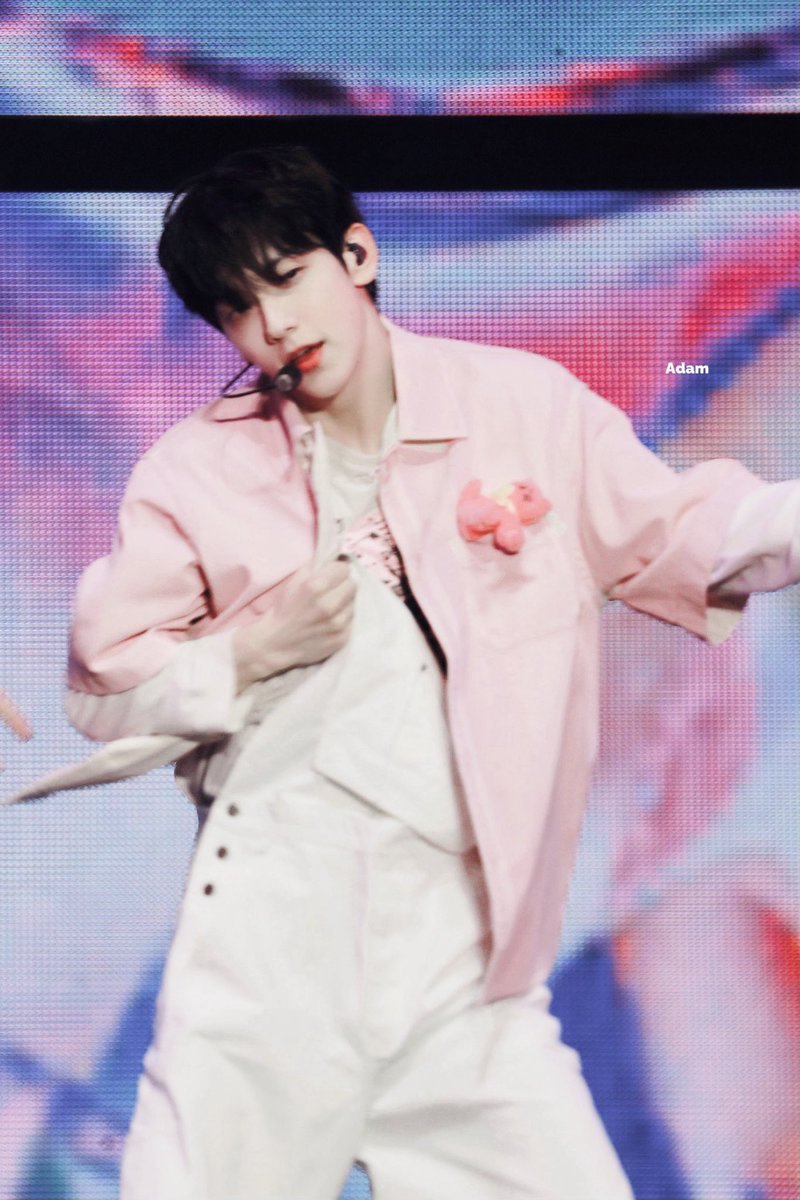 Adam_1205 tweet media