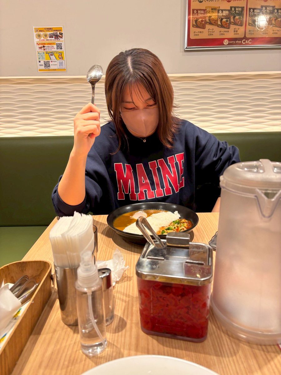 【鑑賞】ヘイブラウン<a href="/heybrowne_/">ヘイブラウン</a> のワンマンを見に行ってきました！修平と陽平、サポートの皆さんで作り上げた空気にひたすら感動。
『血の通ったものにしたい』という修平の言葉がとても印象深いです。

ヘイブラウンPV⬇️
youtu.be/b82BEgEir-s?si…

感動とパワーをありがとう！
素晴らしい友人📸