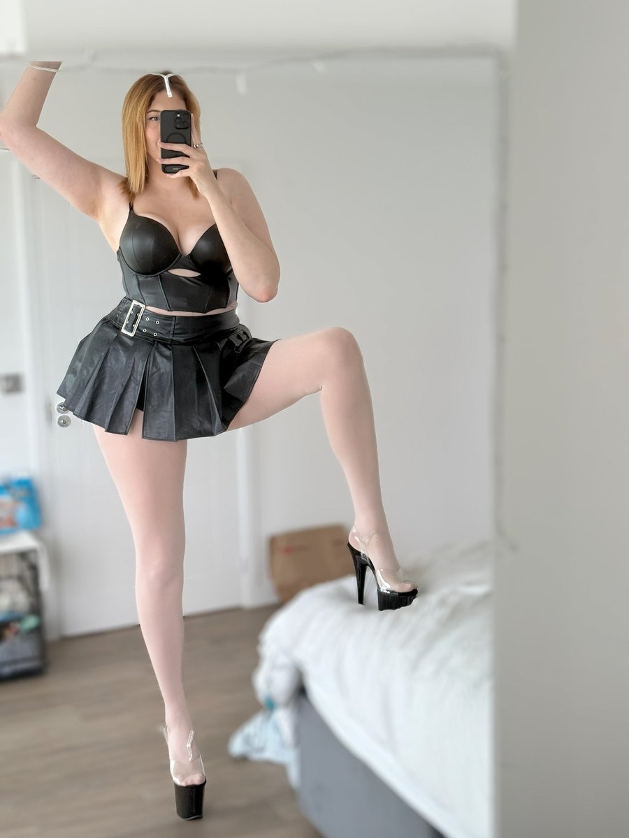 Katie | 6'9” 🥰 tweet media