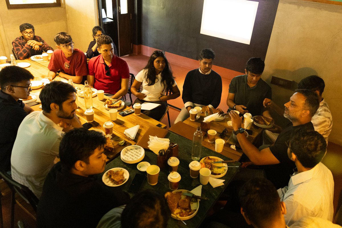 PavanKumar_HQ's tweet photo. Meaningful conversations over Sunday breakfast ☕
Shared my reflections from the interaction with @karthikrangappa and fellow founding members of the Zerodha Varsity Tribe  discussing direction, responsibility, and community building. #ZerodhaVarsity #FinanceCommunity #Leadership https://t.co/tANpnL6wnf