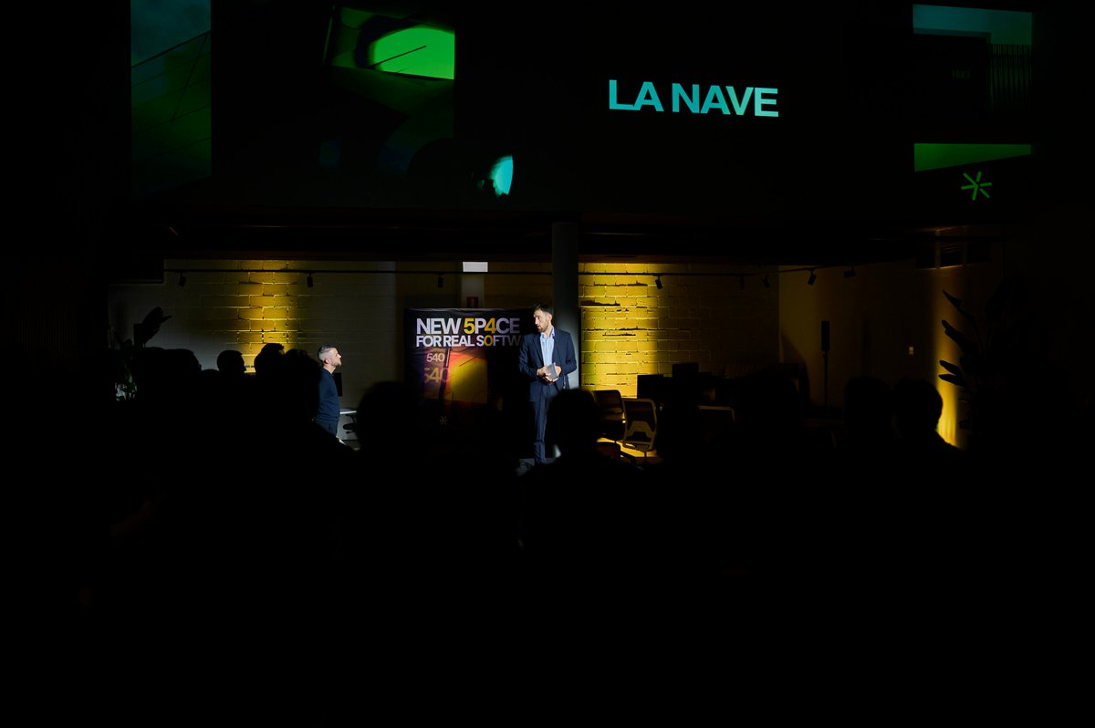 YOU MEDIA tweet media