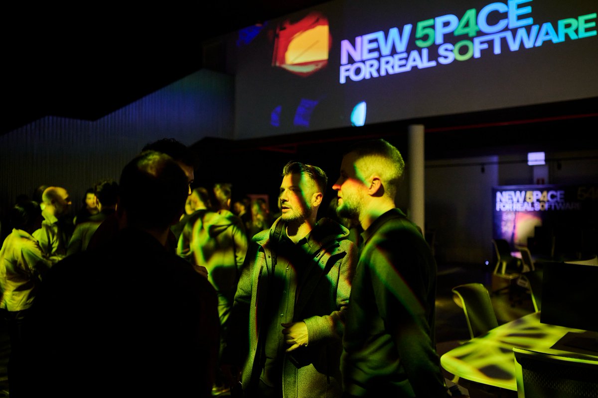 YOU MEDIA tweet media