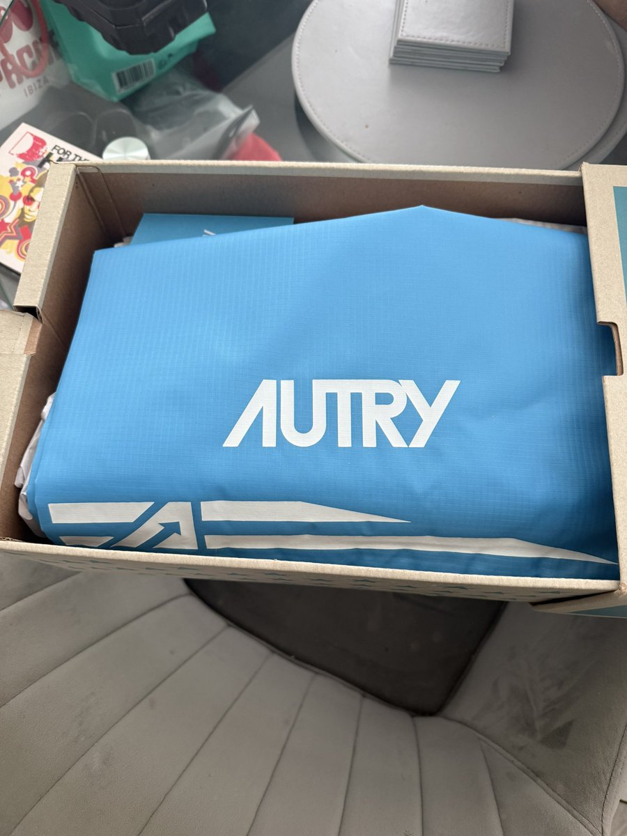 Wayne King tweet media