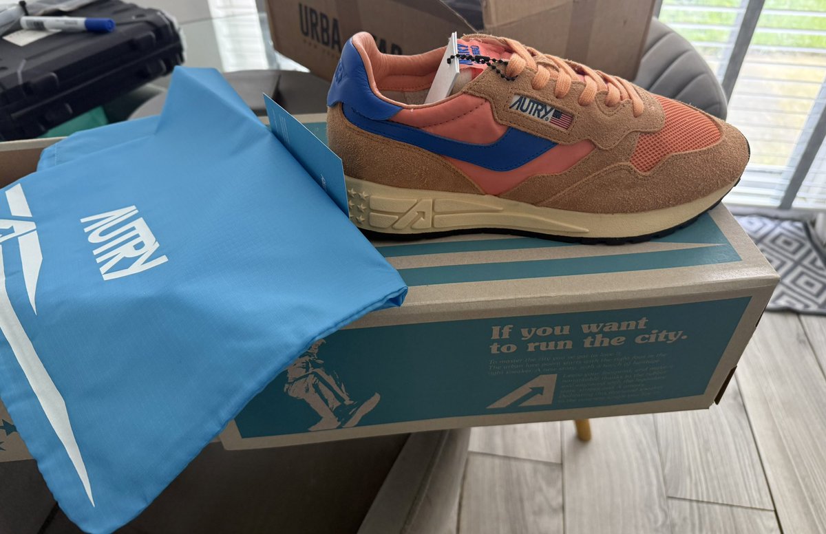 Wayne King tweet media