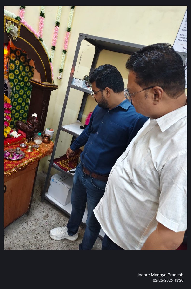 DoIndore's tweet photo. स्वच्छता पखवाड़ा (विशेष स्वच्छता ड्राइव) - 2026 के अंतर्गत, दिनांक 26.02.2026 को कार्यालय में, सक्षम प्राधिकारी द्वारा नामित समिति ने रनिंग ट्रोफी देने हेतु, विभिन्न क्षेत्रों का निरीक्षण किया गया | https://t.co/JZ6qkUEuAZ