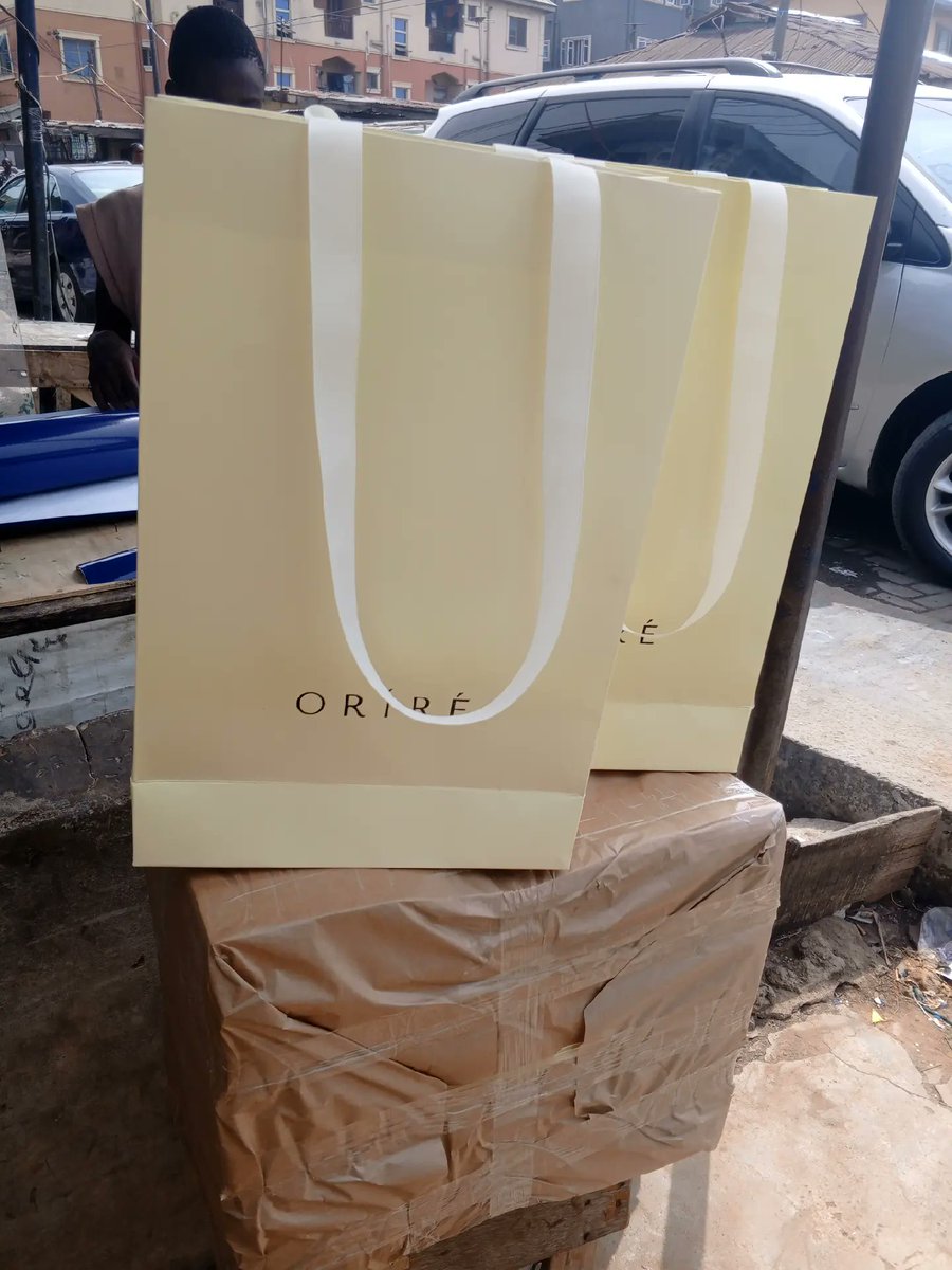 odmusprints's tweet image. Branded A2 size paper bags out now✅ 
300grams, logo with foil and with patterned quality ribbon.

Need yours? 
To place your order, send a DM or contact 09037037637

quality and prompt delivery is still our top priority 👍✅

#Graphicdesign #BrandingSolutions #Printsolutions