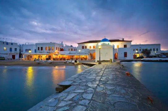 GreekBoston's tweet photo. From beach clubs to quiet corners, Mykonos 🇬🇷 has a rhythm all its own. Every visit feels like a little celebration 🎉
#greekboston #bostongreeks #mykonos #greece https://t.co/4Hq6Y5WUvG