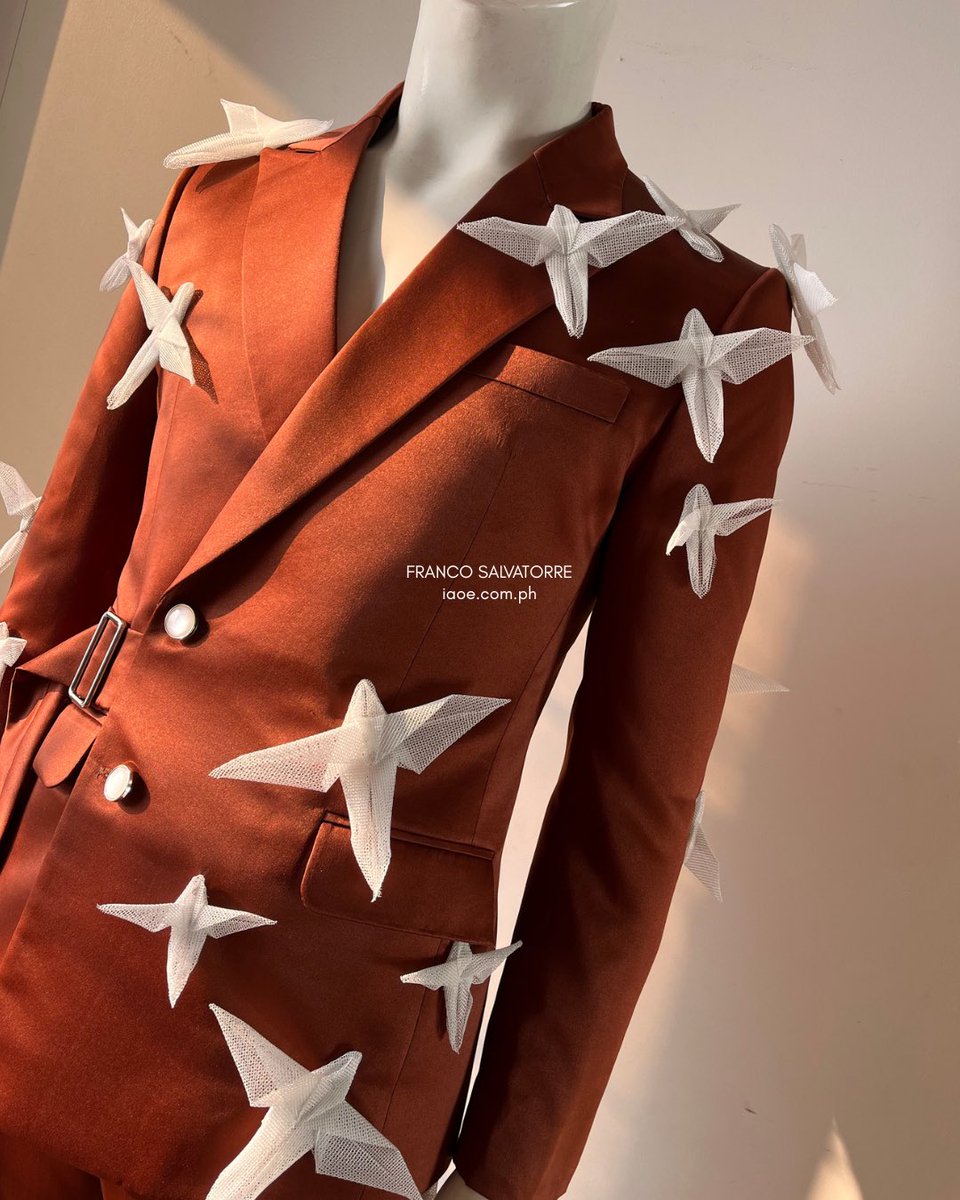 thefrancomiguel's tweet photo. Tailored origami. 🤎

Bespoke IAOE
📍https://t.co/1a24Z47IbR https://t.co/gvRdyIZ8pl