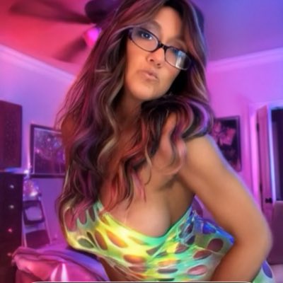Raventhemilf69's tweet photo. #NewProfilePic https://t.co/DTVxhNo54I