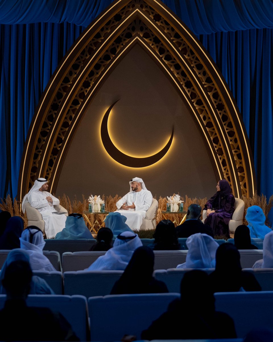 SHJPRESSCLUB's tweet photo. حوار ثري حول السفر بوصفه تجربة إنسانية، في ختام جلسات النسخة الـ 15 من المجلس الرمضاني لنادي الشارقة للصحافة.
الجلسة برعاية وكالة مطار الشارقة للسفريات "ساتا". https://t.co/5vvL5O6YbJ