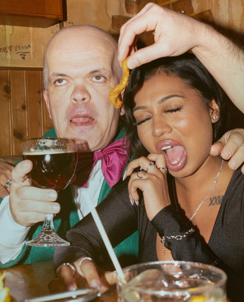 Ramadan day🍾🍹🥓🍔😂🍷🥃🍳🌭😆🫰🏻💳