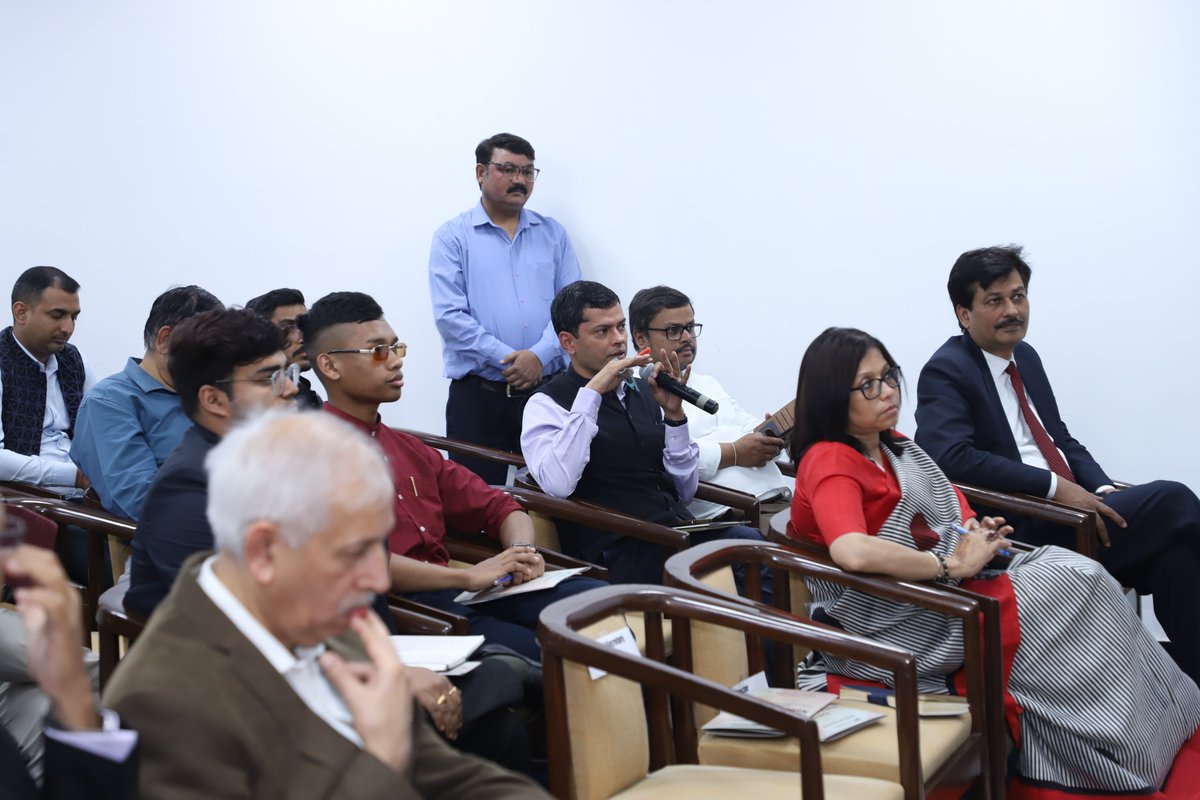 ICWA_NewDelhi's tweet photo. Session 2 of the National Seminar on “Domestic Dimensions: Governance and Security” was chaired by Prof. Srikanth Kondapalli @Sri_Kondapalli, Professor of China Studies, School of International Studies, JNU, New Delhi. Dr. Geeta Kochhar @KangJing, Assistant Professor, SLL& CS JNU, New Delhi; Dr. Mahesh Ranjan Debata @mrdebata, Associate Professor, Centre for Inner Asian Studies, JNU @JNU_official_50, New Delhi; Dr. Tsewang Mingure, Assistant Professor, Faculty of Arts, Banaras Hindu University (BHU), Varanasi were the speakers of this session.

This session examined domestic dimensions of China’s national security, especially in the context of governance and security. It discussed policies adopted by the Chinese government to maintain stability and overcome challenges in different regions of China, including Tibet and Xinjiang. Experts also analysed what is mainly referred to as the holistic concept of national security in China.