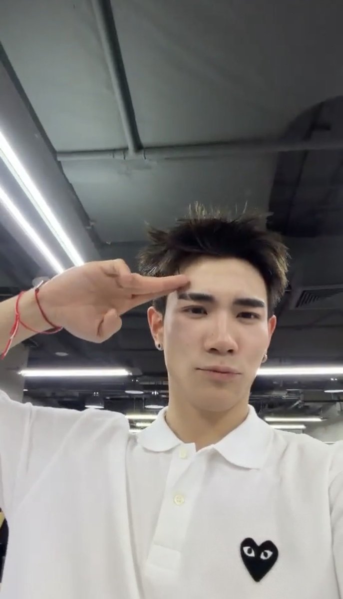 Kwang_Suwandej's tweet photo. ขอบคุณ น้องโฟร์ทโฟร์ท นะคะ
ฝาก OXE’CURE ด้วยค่ะ💚

#OxecurexFourth #Oxecurethailand 
#Fourthnattawat https://t.co/nTRJE8vIPZ