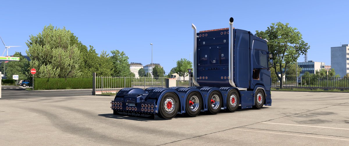 wc007mods's tweet photo. #worldmods #custom #ets2mods #ets2 #EuroTruckSimulator2 #eurotrucksimulator2mods #scs #scssoftware #game #simulator #oniline #virtual #scania #truck #mods #BestCommunityEver #style #v8 #king #power #truck #worldmods #goinstyle #onlywayisdutch #back #knippie https://t.co/zIsYNNKOTi