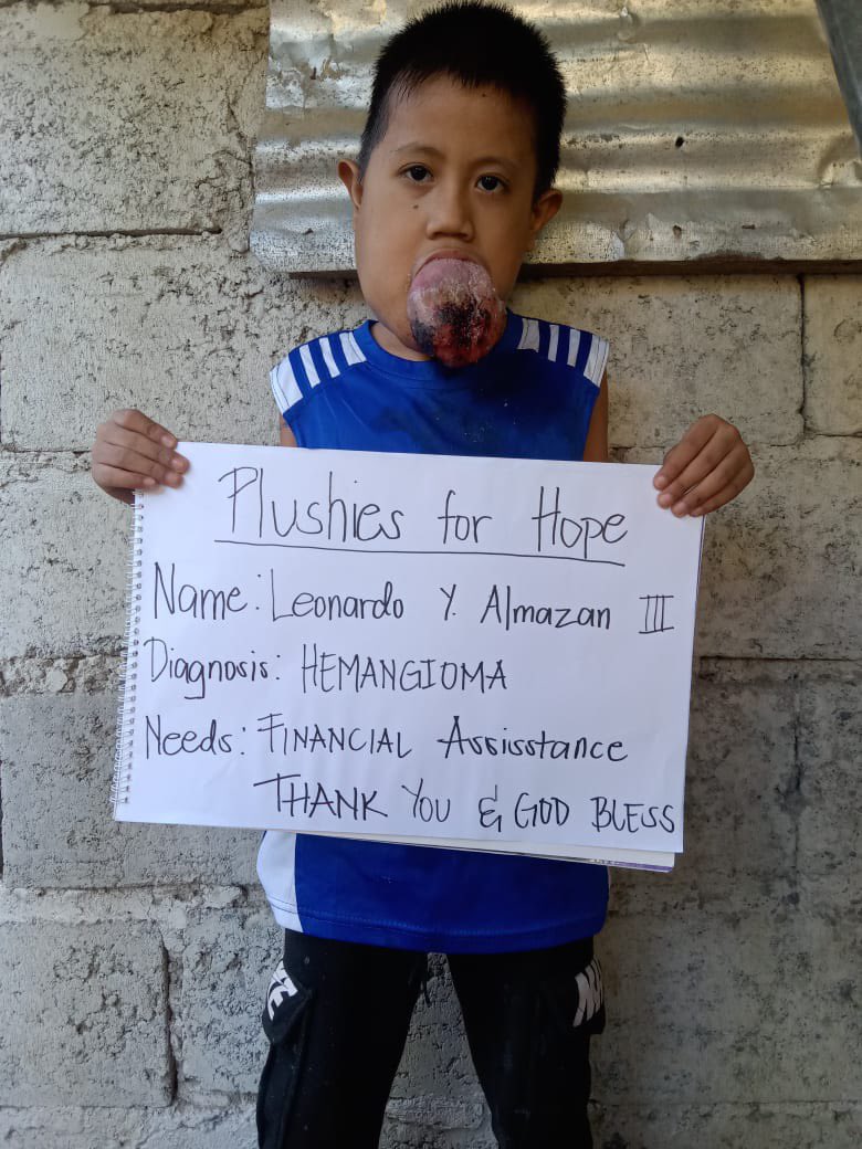 This is the first time we've helped Leo. This picture is taken back in July 22. 2022. We're really hoping this time he could get the surgery. 🥹🙏