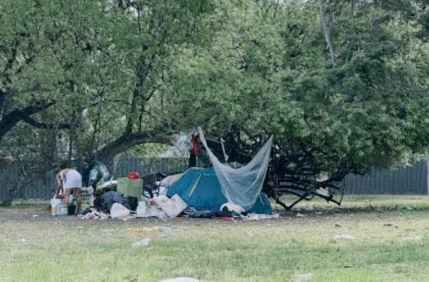 NO A LOS MONOAMBIENTES

SI A LA VIVIENDA CON TERRENO NATURAL 

Frente Amplio
Siempre pensando en vos