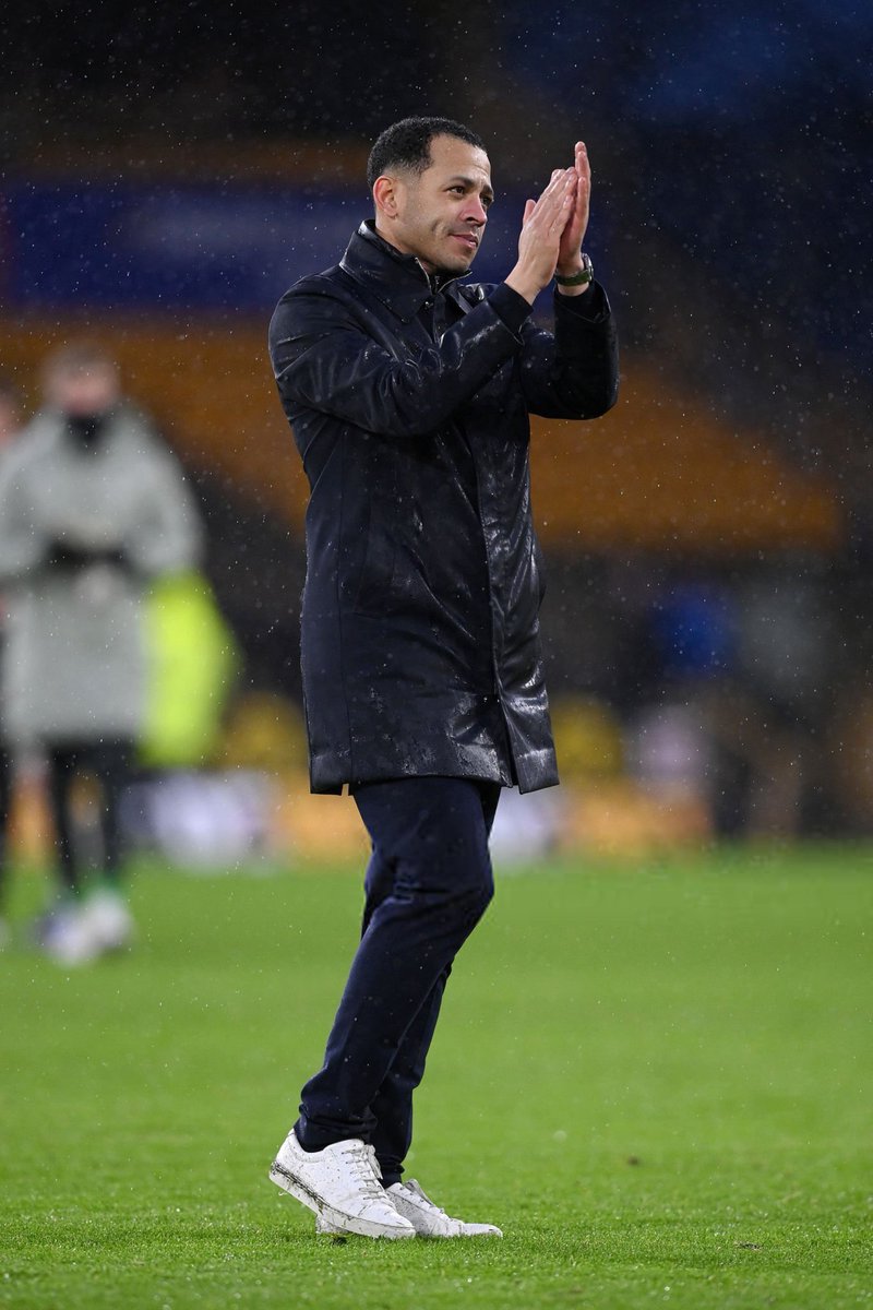 TtheoCFC's tweet photo. Look at our manager, we are so done 😭 https://t.co/SJxMEU8CxJ