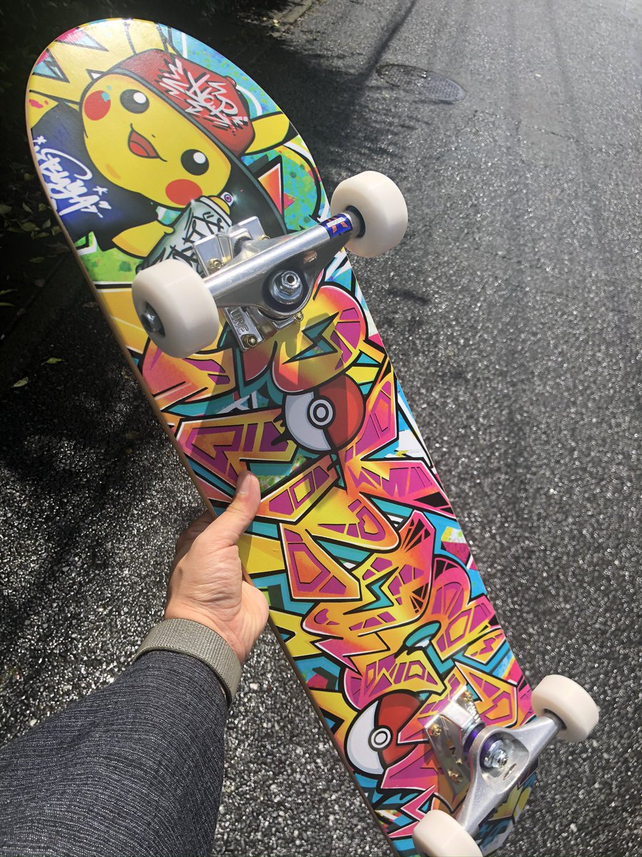 もひとつ(っ ॑꒳ ॑c) これ、ポケモンセンター渋谷店限定のスケート