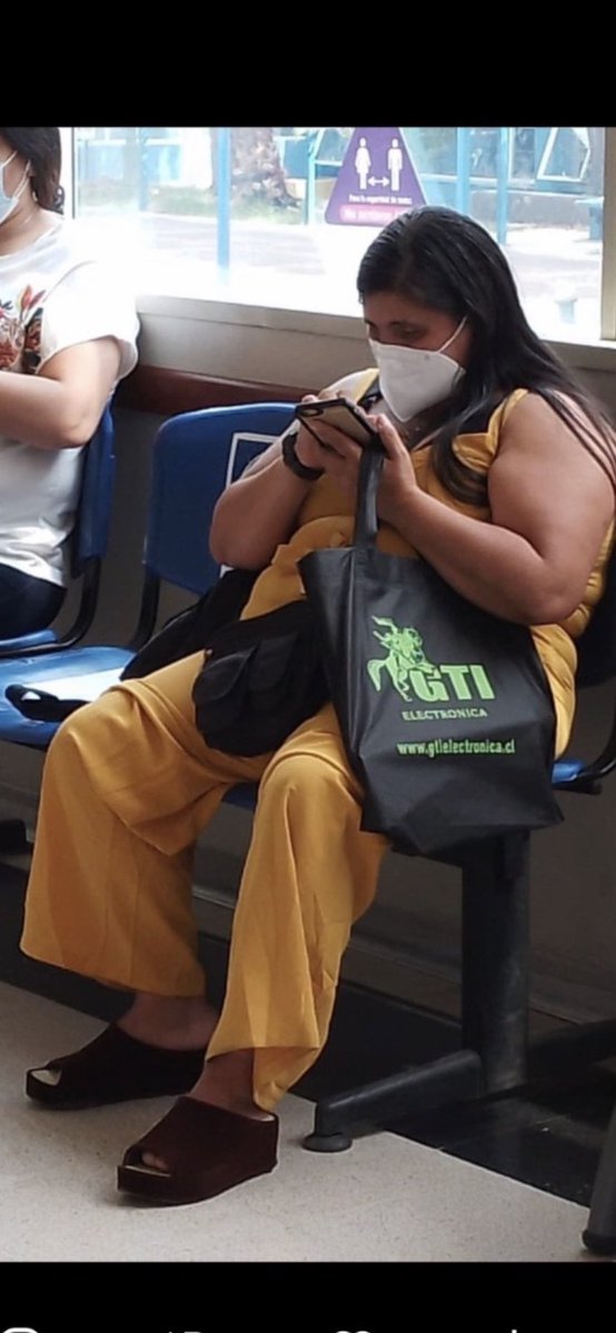 …así es que la “SENADORA”  NO ve⁉️…