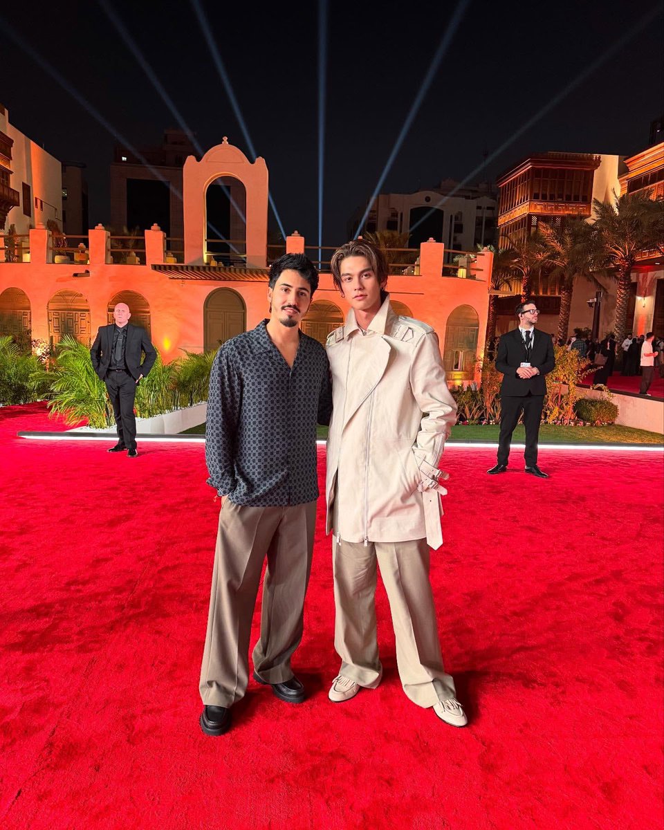 Maverick produces Bright's music?
They've known since RED SEA Film Festival in 2024 👀

#bbrightvc