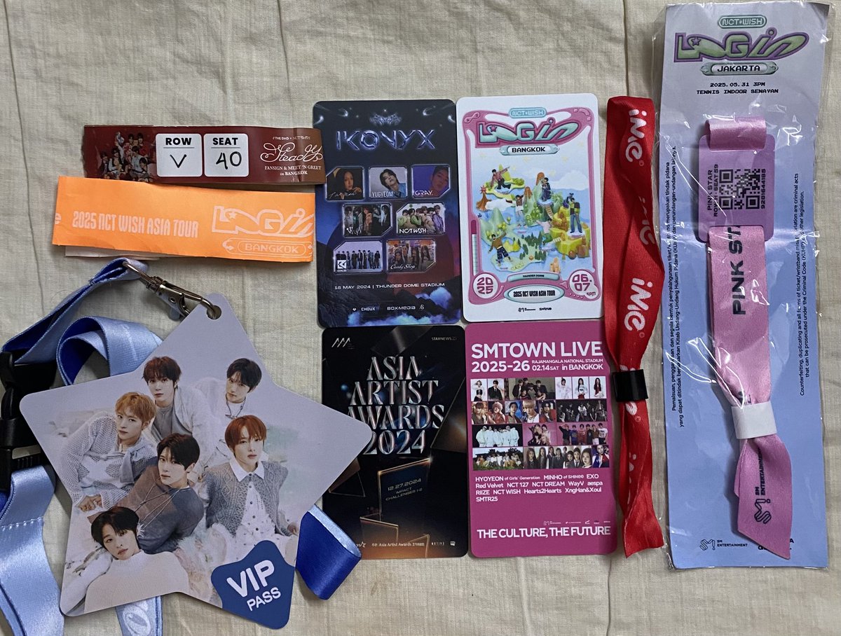 สภาพกูตอนโดนคนในเน็ตหลอกว่าติ่งวงญี่ปุ่นไม่ค่อยได้เจอมีโอกาสก็ให้ไป สรุปกูทำทุกงานให้เป็นโอกาส จบ แม่ไอวิชนอนวัดขอข้าวหลวงตากิน