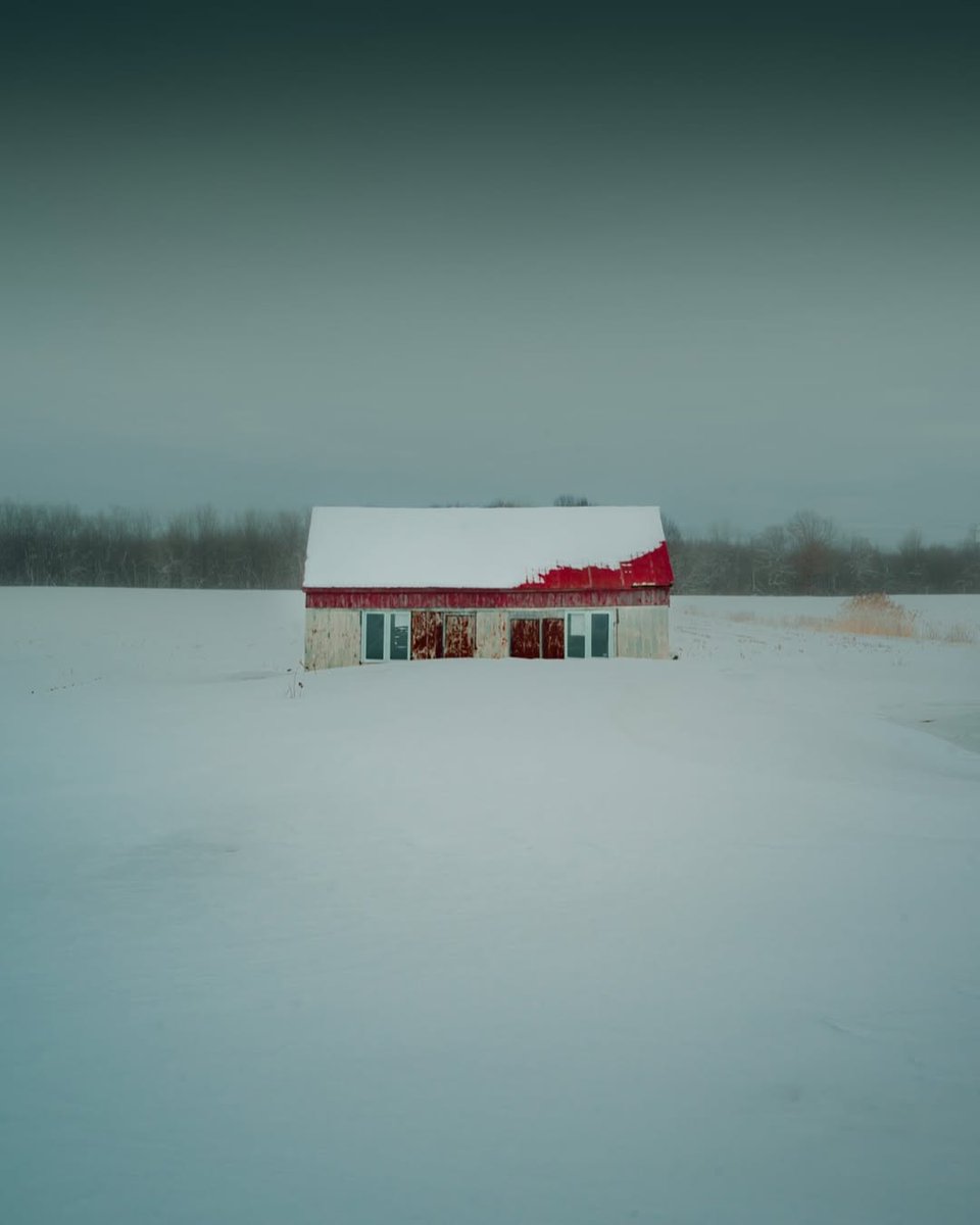 𝘄𝗮𝗻𝗱𝗲𝗿𝘁𝗿𝗮𝘃𝗲𝗹𝘀 tweet media