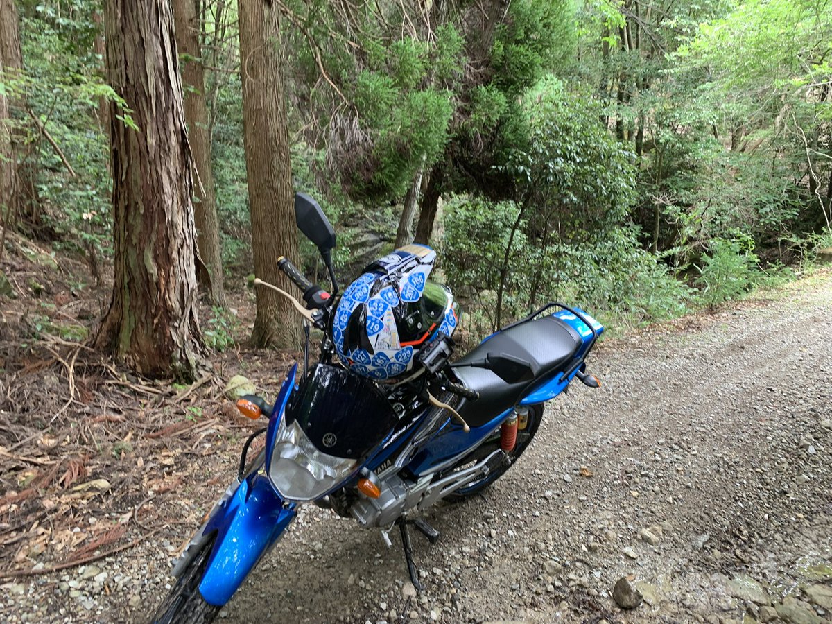 baldiris52's tweet photo. @VMAX17002 @vcountry_jp バイクに���る場所無いのでヘルメットにꉂꉂ(ˊᗜˋ*)

あと全て集めれば確実に都道府県制覇できる(๑•̀ㅂ•́)و✧ https://t.co/ghNBoZ0a3D