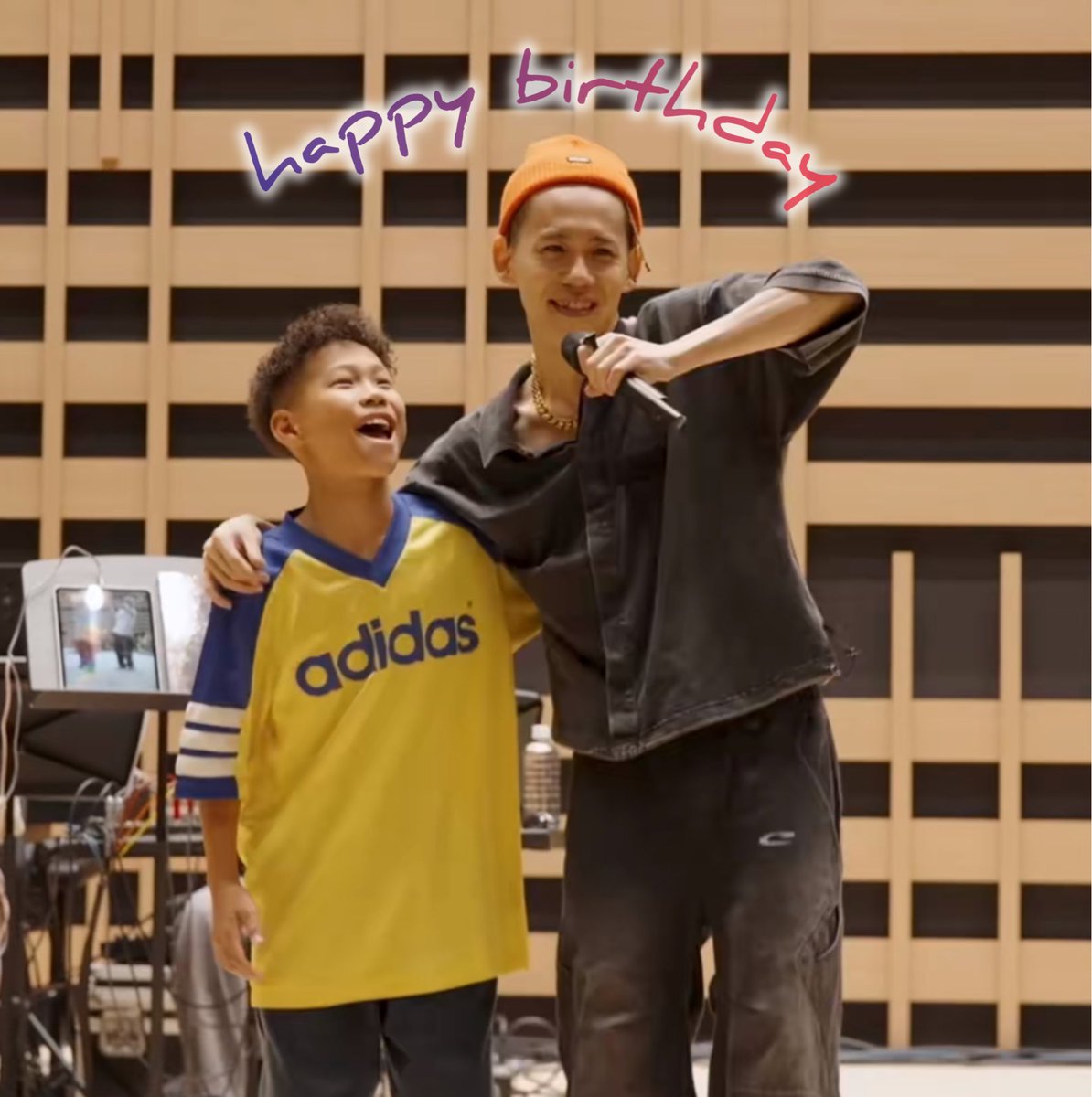 mitsu0227s's tweet photo. ＊翔ちゃんお誕生日おめでとう＊
37歳も穏やかな日々を過ごせますように🫶🏻
生まれてきてくれて、ずっと歌い続けてくれてありがとう🥺

#清水翔太
@sshota0227 https://t.co/mv8OwcXpDm