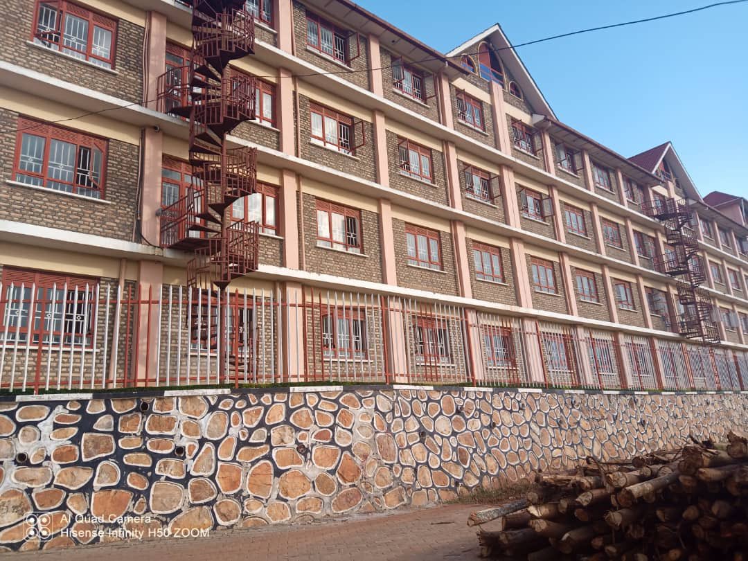lulanzeashirafu's tweet photo. If this is true then this school Immaculate Heart Girls school isn't hyped enough. Look at the environment;

The "Success-Ready" Learning Environment with modernized classrooms with natural lightning and ventilation.

Active Lifestyle and Community with social spaces and outdoor courts. Does it have an Helicopter Landing site too!? Because President @WilliamsRuto  must visit this school.