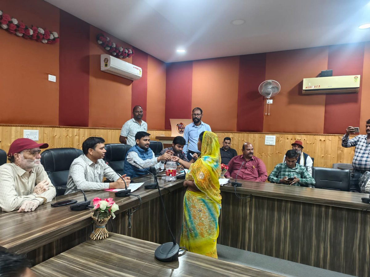 news21national's tweet photo. नाथद्वारा नगरपालिका में LIG व EWS फ्लैटों की पारदर्शी लॉटरी, 18 आवंटन संपन्न

#Nathdwara #Municipality #LIG #EWS #LotterySystem #TransparentProcess #RajasthanNews #BreakingNews #LatestNews #HindiNews #News21 #News21National https://t.co/nJvsnBWt6v