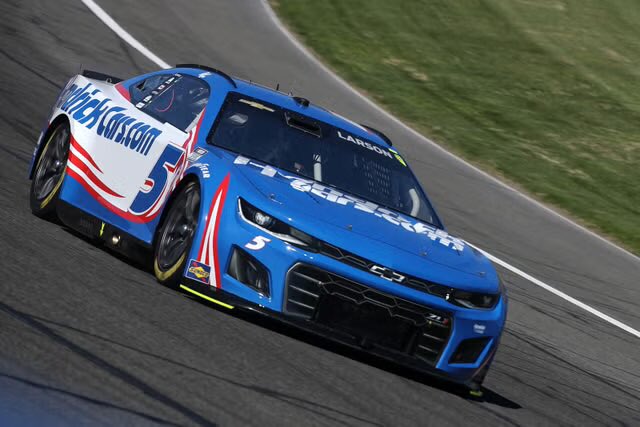 row_racing's tweet photo. Kyle Larson - (2/27/22)
#WisePower400 🏁 #AutoClub https://t.co/nQh2wWLVRv