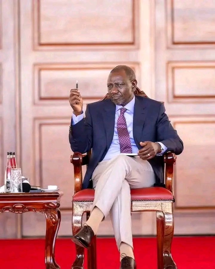 wambuijoan2024's tweet photo. Lakini William Ruto is a political genius.

In the last few weeks, Oburu Odinga has been telling Luos that they will take nothing less than the Deputy President position.

Later, he sends Kithure Kindiki and Oburu to a political rally in Suba, Homa Bay County.

Ruto understands that power is not always asserted through rebuttal; sometimes it is affirmed through positioning. By placing Kindiki at the centre of the moment, in the very region where demands were being amplified, the President reframed the narrative without uttering a word of protest.

Oburu is then forced to praise Kindiki and quietly drop the demands tied to his position.🤣Eloi!

Hivi ndivyo alituwin over 2022,, he knew we yearned for good governance, akatupromise, na sisi tukaanguka kwa mtego kama makondoo 🤣. Eloi!

He must go, buana.
