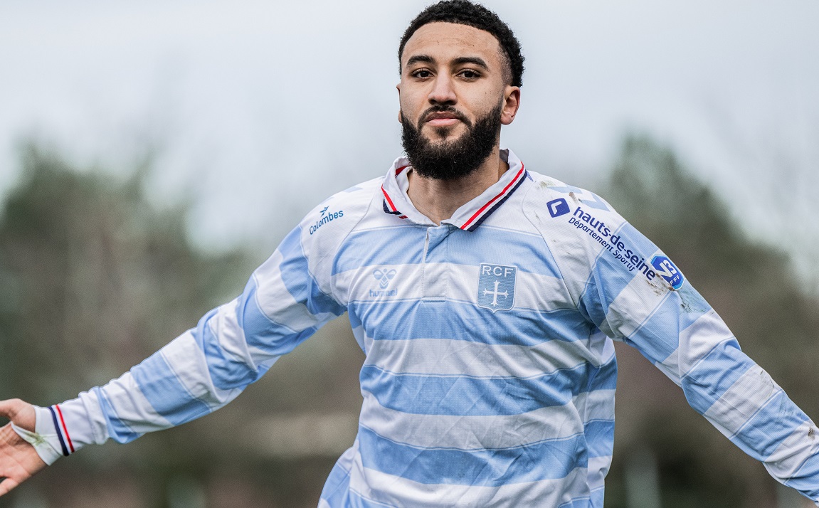 13heuresfoot's tweet photo. 🕐⚽ #National3
🎙 "Je n’ai encore rien accompli" 
🎙 "Je ne voulais plus entendre parler de foot"
🎙 "Je suis un enfant"
📲 Lire l'interview de Marvin Emmannuel, attaquant du @racing_cff (23 buts l'an passé, déjà 17 cette saison) ⤵
https://t.co/H0hosED9my
🖋 @PrunetaLaurent https://t.co/V9NBHXGEkE