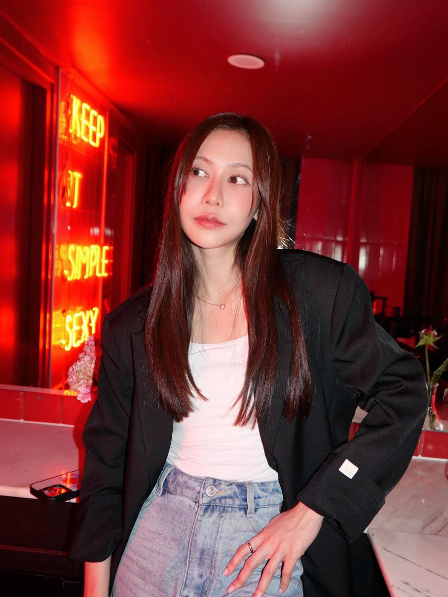 ห๊าาา อย่านะคะๆๆๆๆ น้องเนยยังอยากมีมัมหมีมุ้ย มาร้องค่าน้ำนมให้แม่ฟังเดี๋ยวนี้ 🫵🏻😵‍💫

#NoeyKanteera