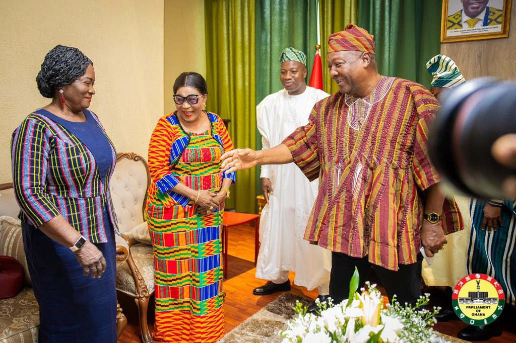 OnuaTV's tweet photo. 📸 Beautiful moments captured ahead of President John Dramani Mahama’s 2026 State of the Nation Address

#OnuaTV https://t.co/c7oLkTz8qa