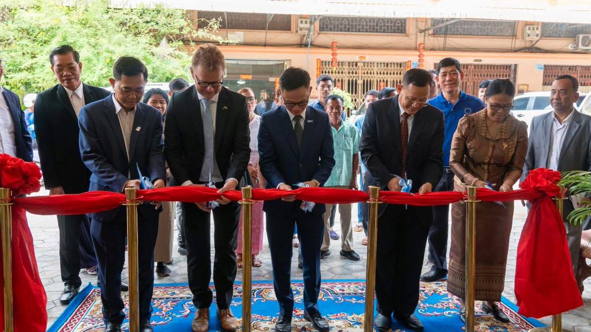 A new migrant worker resource centre (MRC) with support from the EU in Siem Reap will strengthen awareness‑raising and support service for potential and returning Cambodian migrant workers in the fishing and seafood processing sectors. 🎣

🔗Read more: ilo.org/resource/news/…