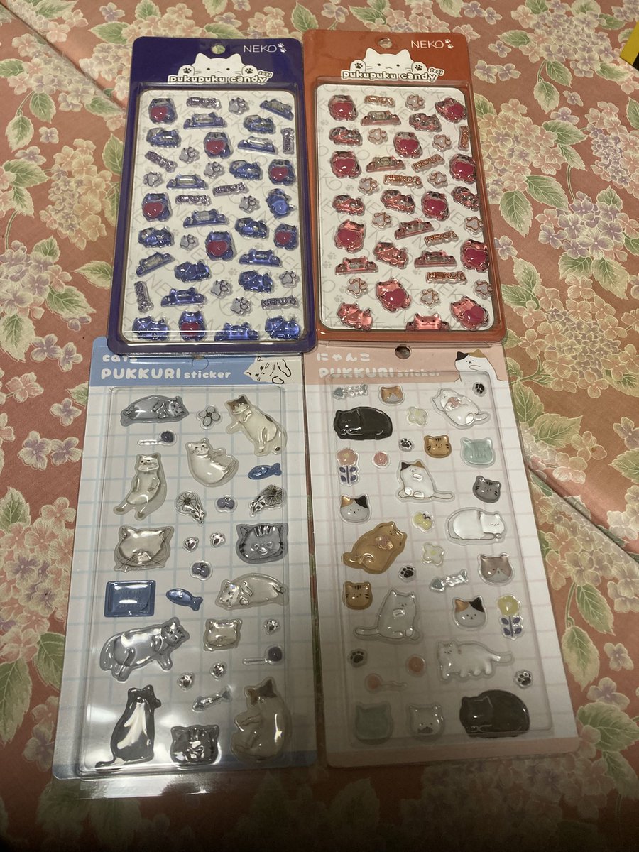 今日はレッドデーモンしか勝てなかった。色々反省点だらけ。次は勝てるようにしたい。猫ちゃんのシール手に入ったし満足
ドロップシールがなくてもこっちのシールも可愛いぞー