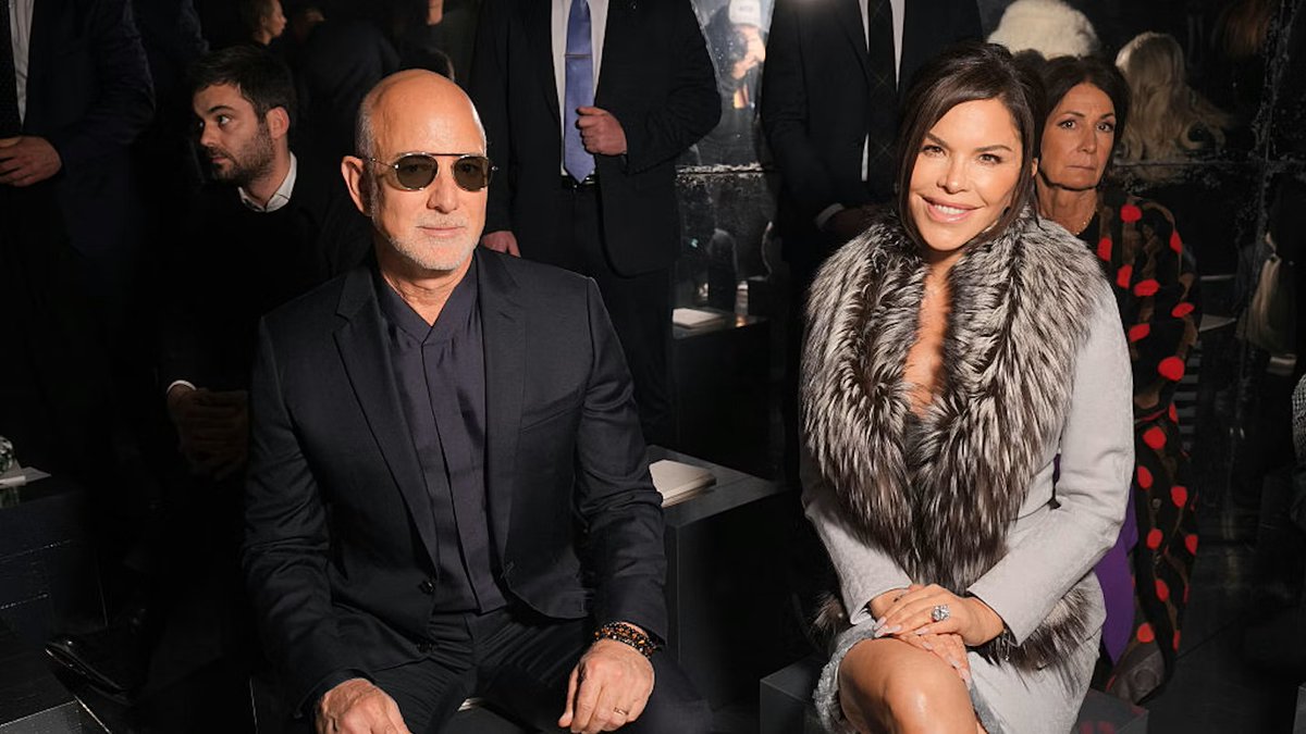 sass•hion tweet media