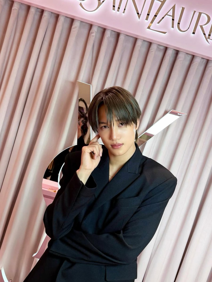 Hereiam_cafe's tweet photo. 260227 zkdlin KAISTAGRAM 카이스타그램
#광고
#입생로랑뷰티 #러브누드립블러셔
@yslbeauty
🏩
https://t.co/MKiu8JgVPM
#엑소카이 #EXO #KAI #jongin #김종인 #카이 #カイ #종인 #金钟仁 #KAIxYSLBeauty #입생로랑뷰티 #러브누드립블러셔 #zkdlin #종인별 #카이스타그램 #KAISTAGRAM https://t.co/9a2HpyBk91