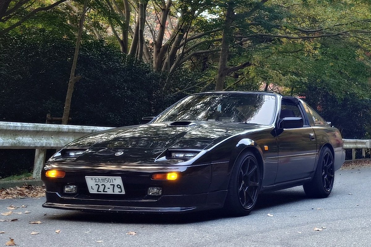 歴代のZで、このカタチが1番好きなんだよなあ。 S30のデザインの集大成