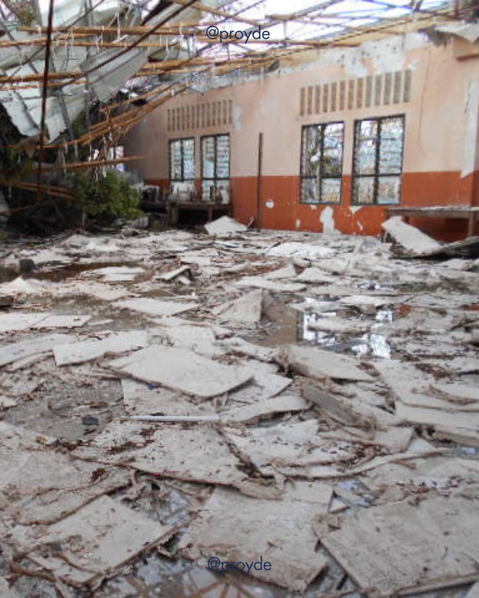EMERGENCIA EN MADAGASCAR

Techos arrancados, aulas llenas de barro, mobiliario destruido y familias desplazadas. Este es el escenario que ha dejado el paso del ciclón Gezani en las escuelas de Madagascar.

Nos unimos a La Salle Foundation para pedir tu ayuda.

¡Gracias!