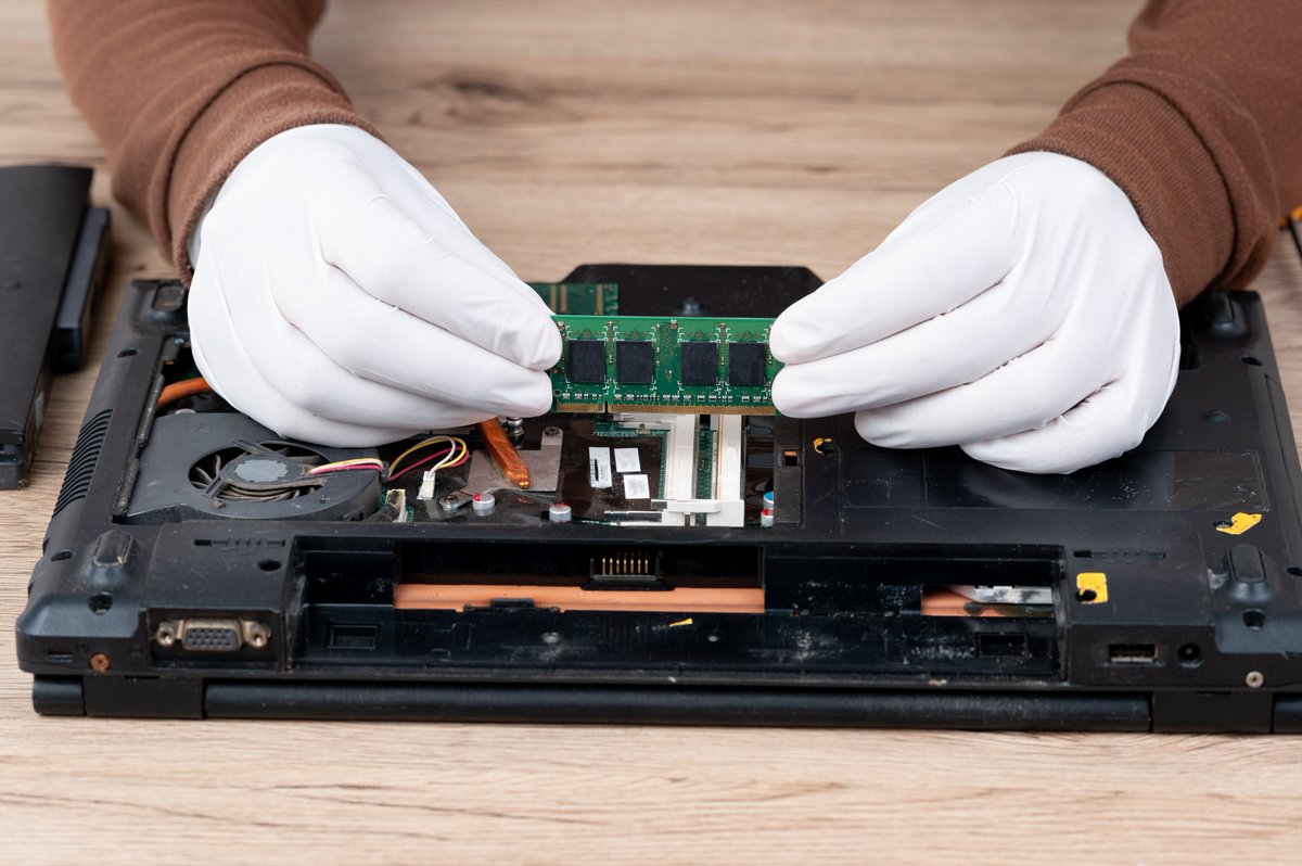 1st Class Computer Services Ltd. tweet media