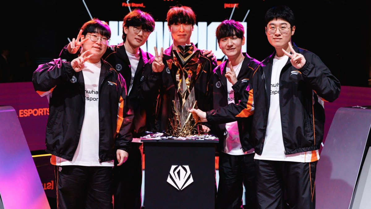 Leagues News tweet media