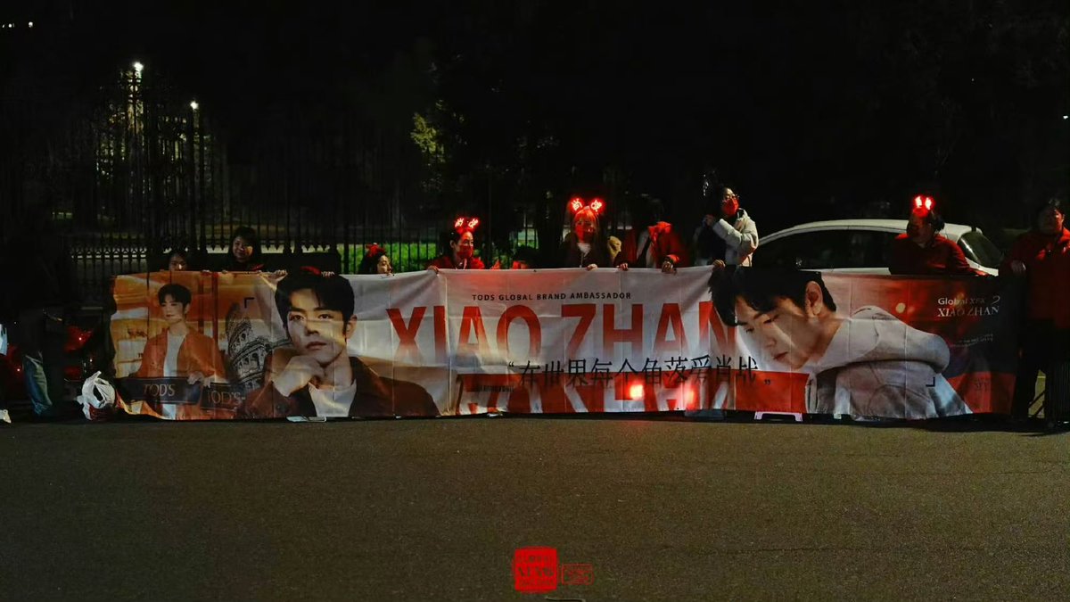 TranAnh2024's tweet photo. Milan hãy chào đón
"bảo bối quốc dân" của chúng tôi thật nồng nhiệt nhé! Chúc anh Tiêu Chiến luôn tỏa sáng.
XIAO ZHAN GUCCI SPRING #XiaoZhanxGucciTrend26 #MFW26KingXiaoZhan https://t.co/PuE1zG4zae