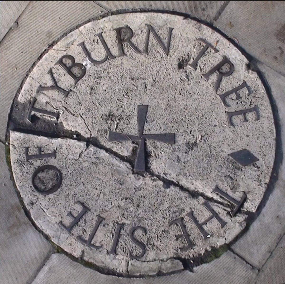 SumerianGods's tweet photo. The last hanging at the Tyburn Tree was in 1783 &amp; Stood for nearly 600 years on this spot before moving to Newgate. Hung drawn &amp; quartered, parboiled and the head displayed on a spike.
Englands FAFO deterrent ended in 1964. I wonder why? 🤔 https://t.co/Fj7Hoxe9O3